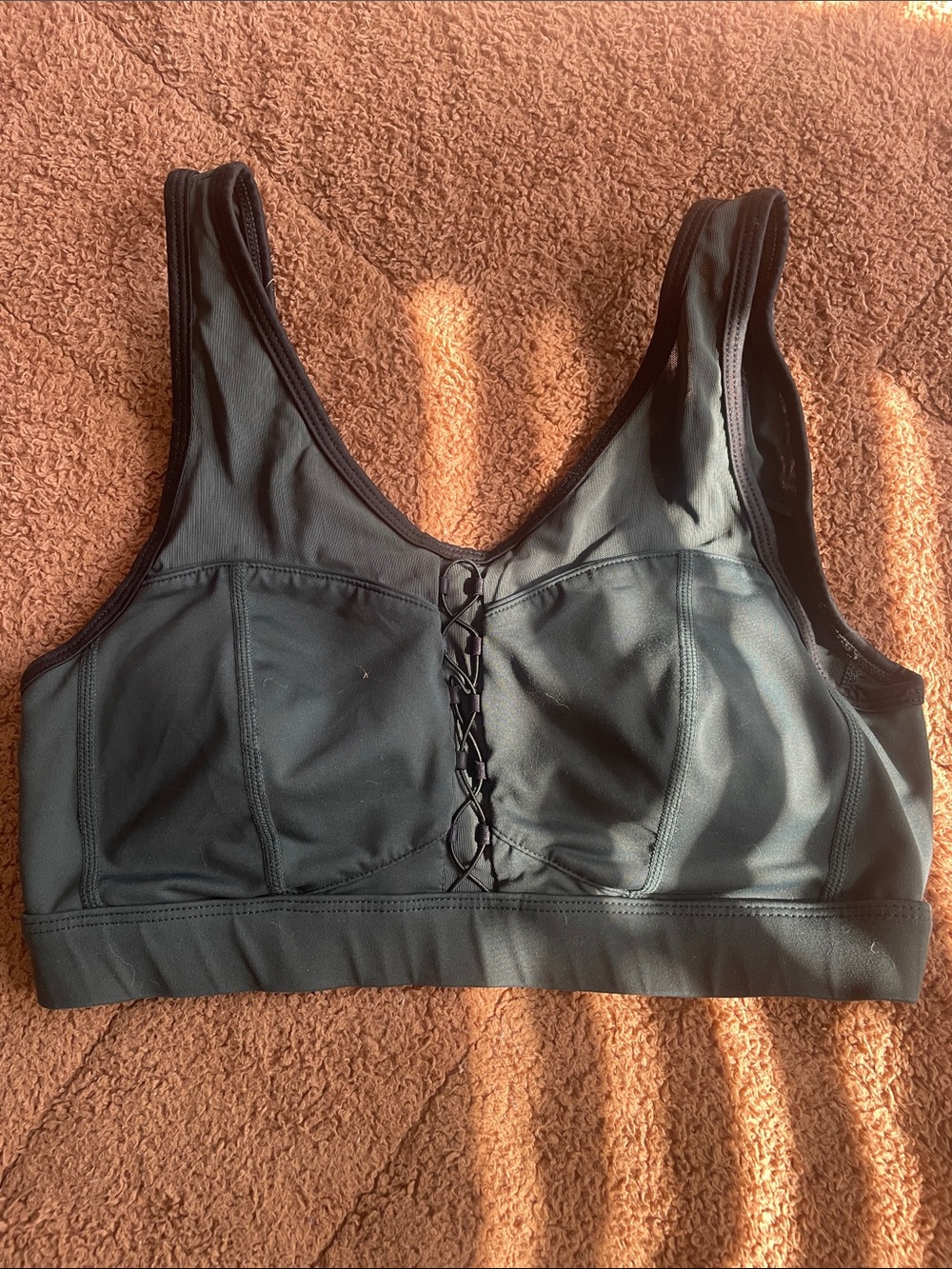 Green Fabletics Wireless Sports Bra